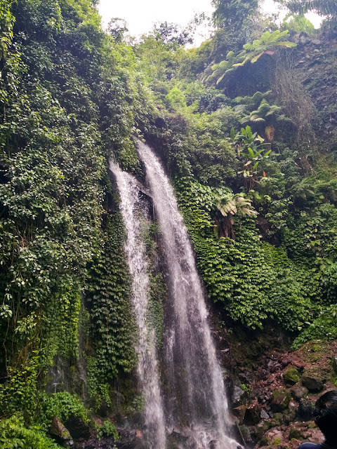 Air terjun Air terjun Jumog, air terjun Jumog Karanganyar, wisata Karanganyar, wisata Tawangmangu, wisata solo, explore karanganyar, explore solo, rute menuju Jumog, rute menuju air terjun Jumog, harga tiket air terjun jumog, tiket masuk air terjun Jumog, cara menuju air terjun Jumog, kawasan air terjun Jumog, parkir air terjun jumog