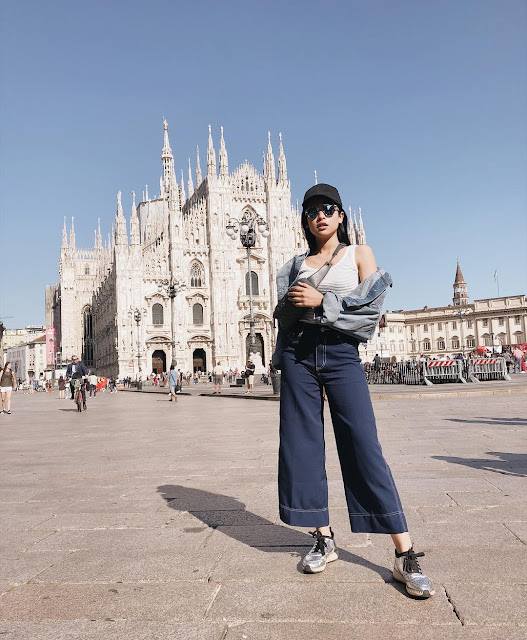 tips ootd, ootd maudy ayunda, boyish, gaya tumpuk, gaya baju tumpuk, dilan 1990, jaket jeans dilan, refrensi pakai jaket jeans,