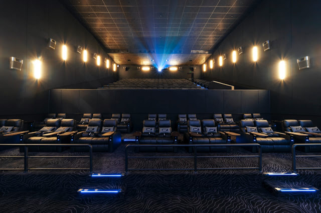 Cinepolis Indonesia, Nonton bioskop murah di Jakarta, promo gratis nonton Bioskop di Jakarta, Nonton bioskop terdekat, cinepolis pejaten village, harga tiket cinepolis VIP, harga tiket cinepolis regular, pengalaman nonton di cinepolis