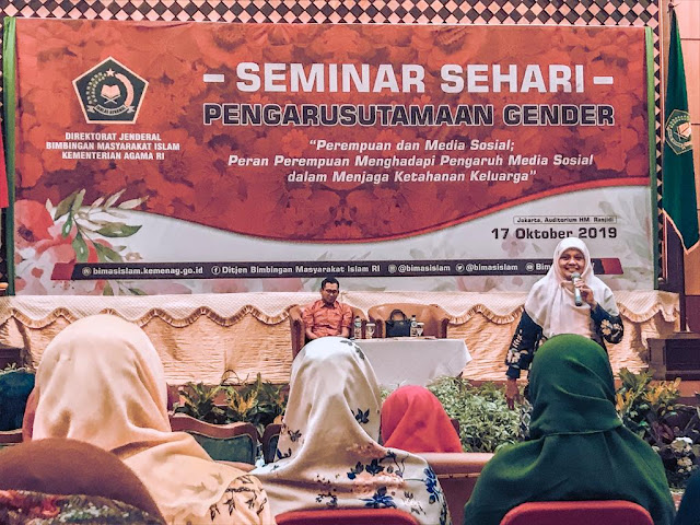 tips awasi anak main hp gimana caranya awasi anak main hp, tips mengurangi main games pada anak