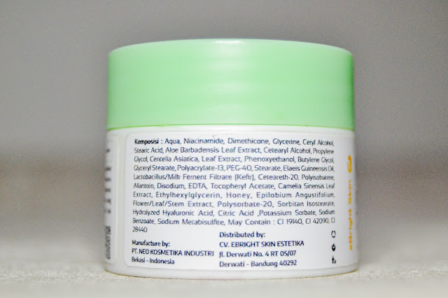 ingredients Matcha O'Cica Soothing Cream review eBright Skin Matcha O'Cica Soothing Cream, review Niacinamide 4% + Turmenic + Propolis Advanced Luminous Cream, review daily cream ebright skin, harga ebright skin, review ebright skin, review skincare ibu menyusui, review skincare aman ibu hamil dan menyusui, review skincare aman ibu menyusui, review skincare ibu hamil, hasil pemakaian eBright Skin Matcha O'Cica Soothing Cream, hasil pemakaian Niacinamide 4% + Turmenic + Propolis Advanced Luminous Cream